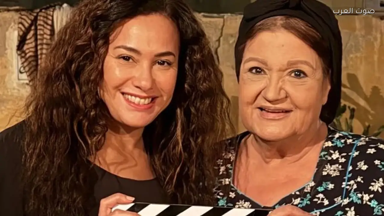 هند صبري تعبر عن محبتها لميمي جمال