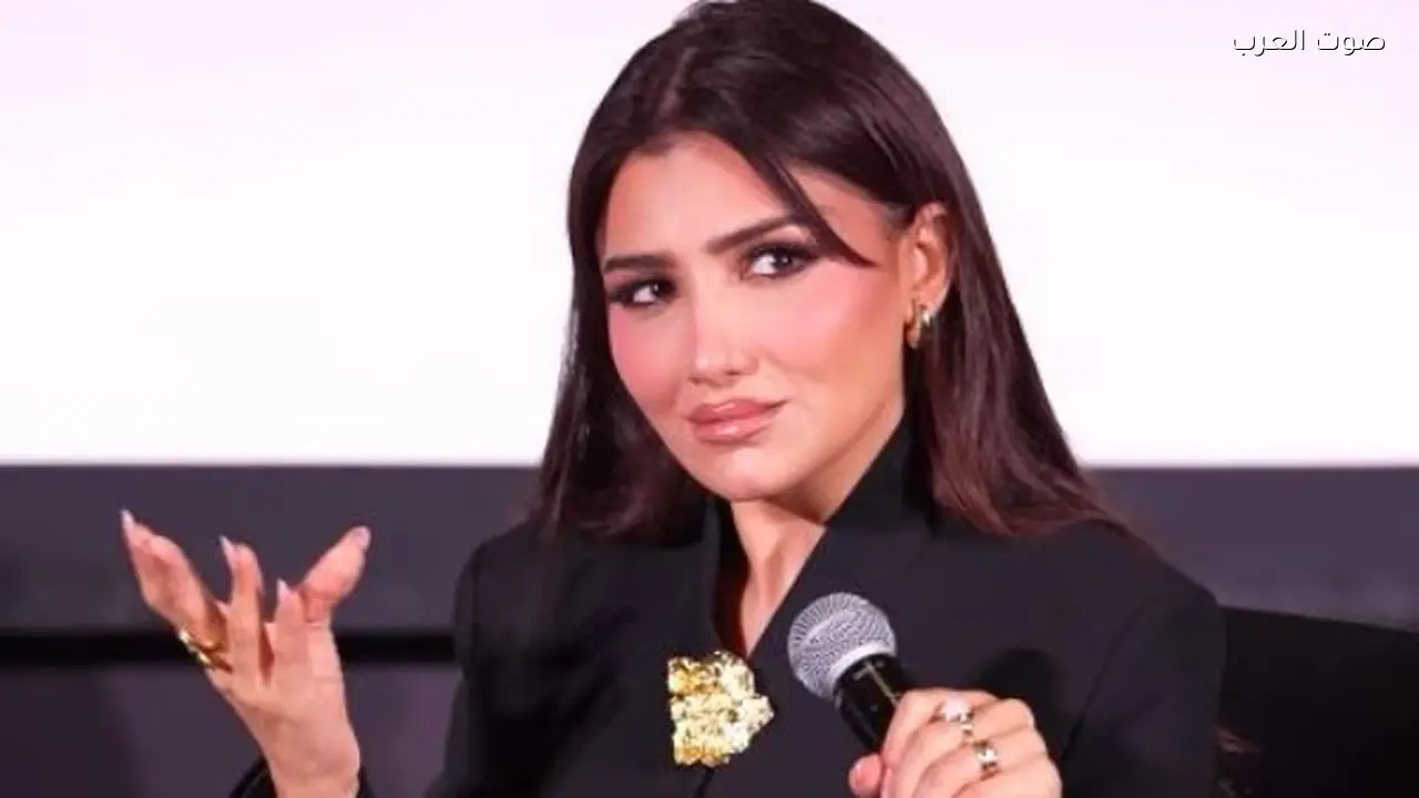 والد الفنانة مي عمر في ذمة الله