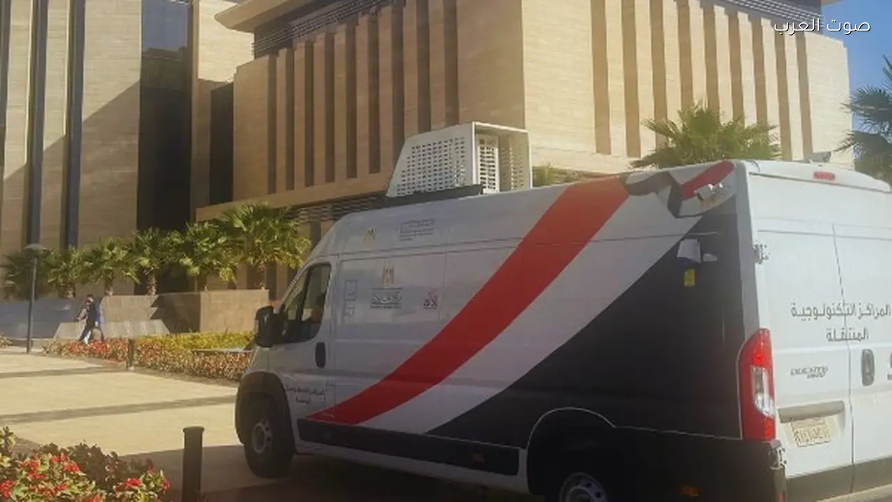 وزارة الخارجية تستلم سيارات لتقديم خدمات التصديقات في القاهرة الكبرى