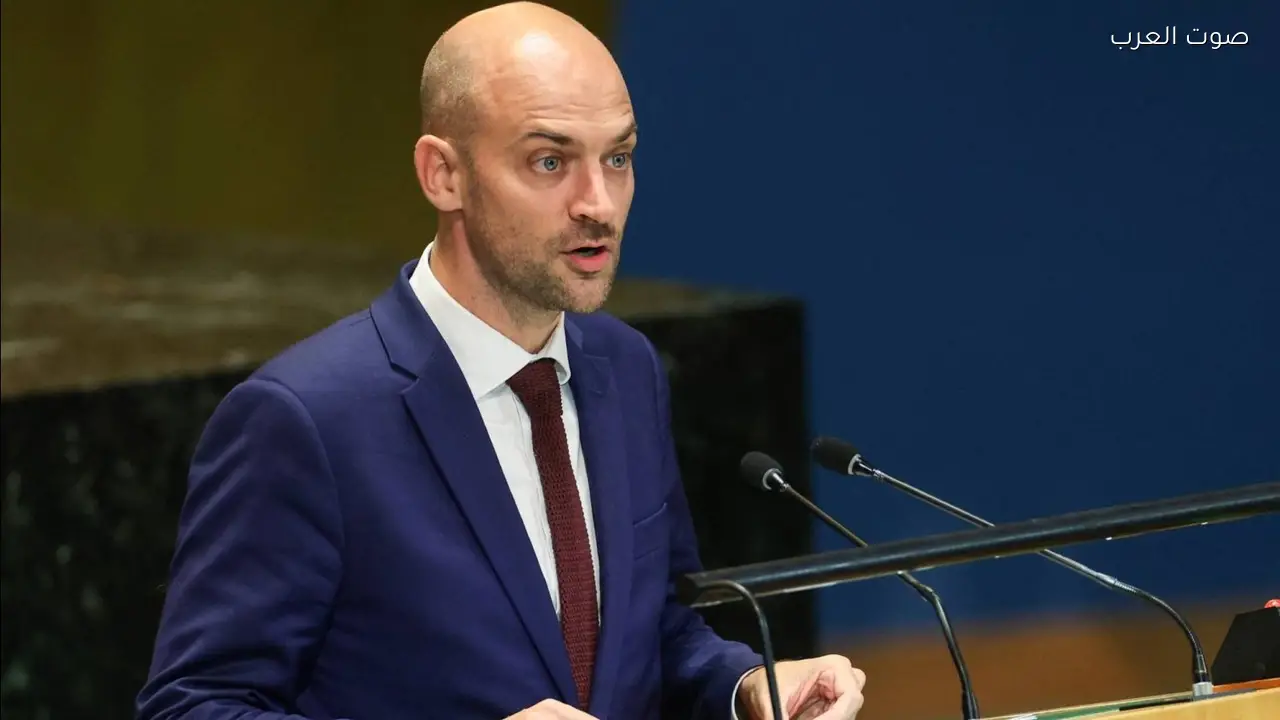 وزير الخارجية الفرنسي يغادر قصر بعبدا دون تصريحات