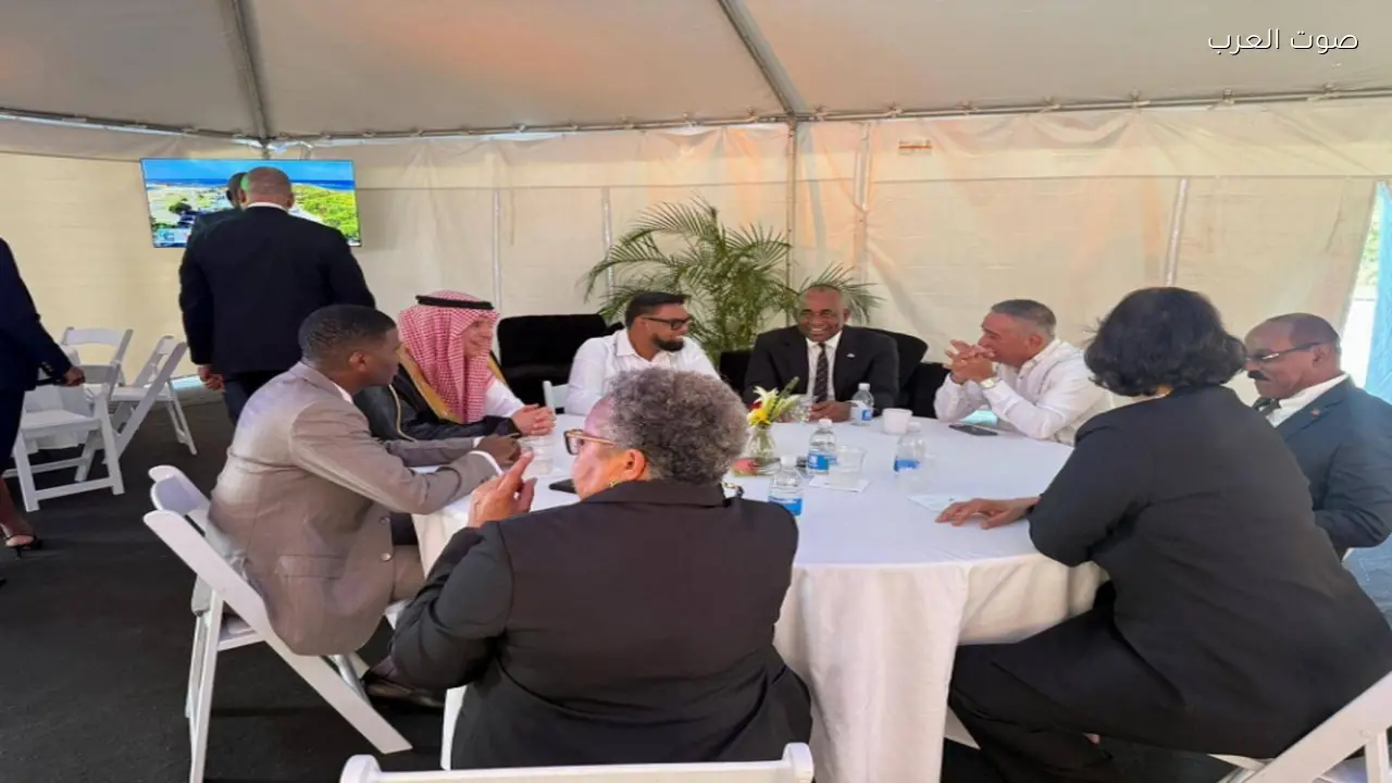 وزير الدولة للشؤون الخارجية يمثل ولي العهد في افتتاح مؤتمر رؤساء حكومات “كاريكوم”