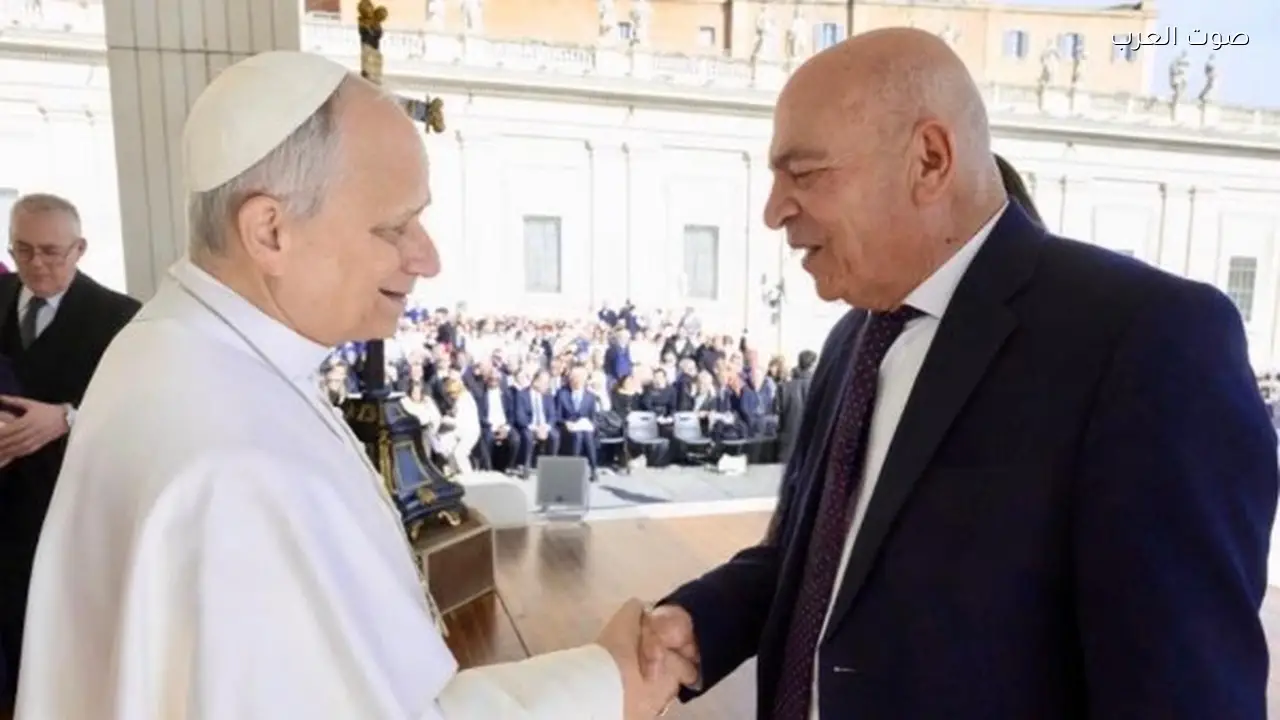 وزير السياحة الفلسطيني يلتقي بابا الفاتيكان لبحث الأوضاع في فلسطين