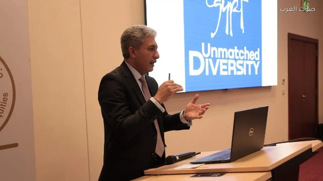 وزير السياحة يبحث الاستراتيجية الترويجية الجديدة للوزارة