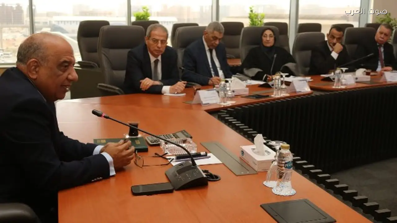 وزير الكهرباء يؤكد تحسين كفاءة التشغيل وترشيد الوقود لمواجهة الصيف