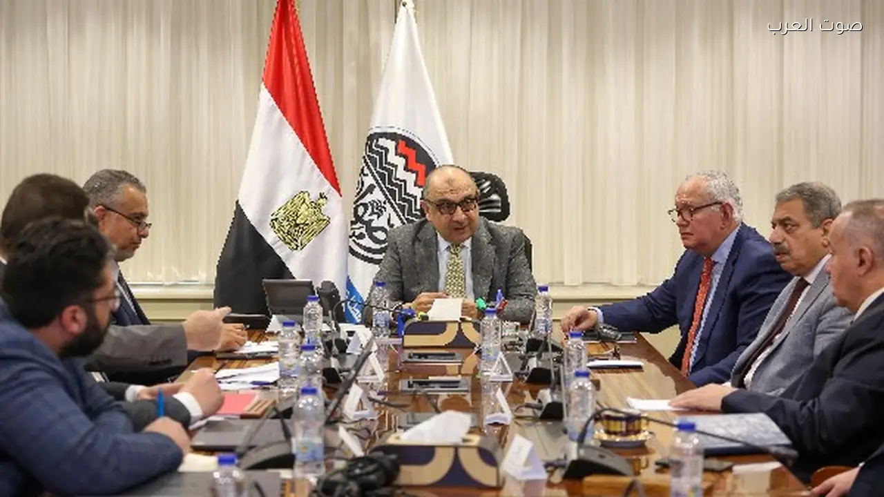 وزير قطاع الأعمال: لدينا قاعدة قوية لجذب الاستثمارات المحلية