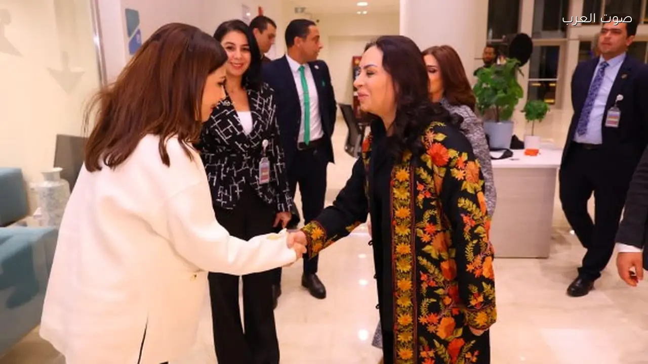 وزيرة التضامن تزور مستشفى أهل مصر لعلاج الحروق بالقاهرة الجديدة