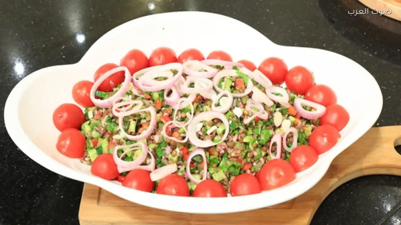 وصفات لذيذة: عدس بجبة بالطماطم والجبنة وسلطة حمص وبطاطس مقلية