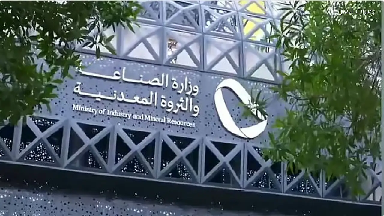“161 ترخيصا جديدا من وزارة الصناعة وبدء الإنتاج في 107 مصانع يناير 2026”