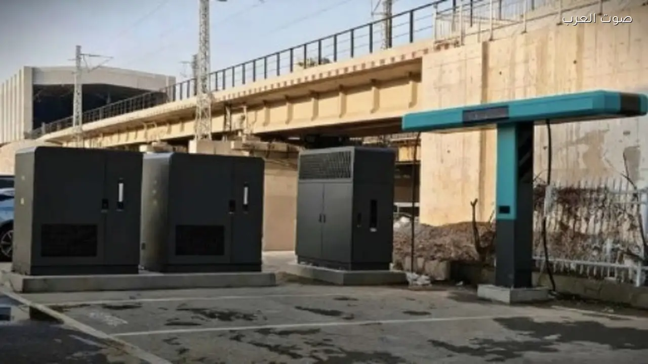 BYD تطلق تطبيق Flash Charging لشحن السيارات الكهربائية بسرعة البنزين