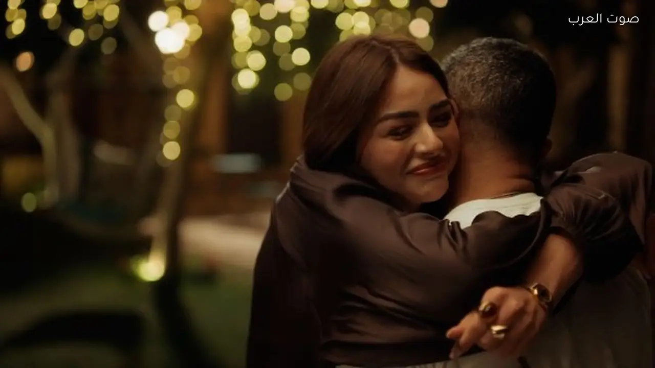 آسر ياسين يعلن انفصاله عن دينا الشربيني عبر فويس نوت