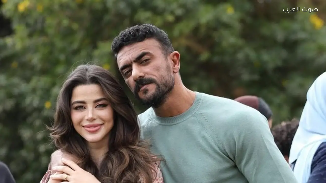 أحمد العوضي يحتفل بنهاية علي كلاي بصورة مع يارا السكري