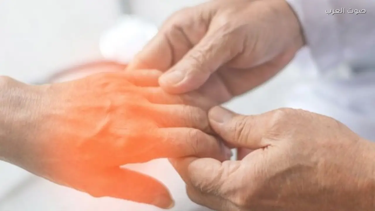 أسباب مفاجئة لتنميل الأطراف وكيفية التعامل معها