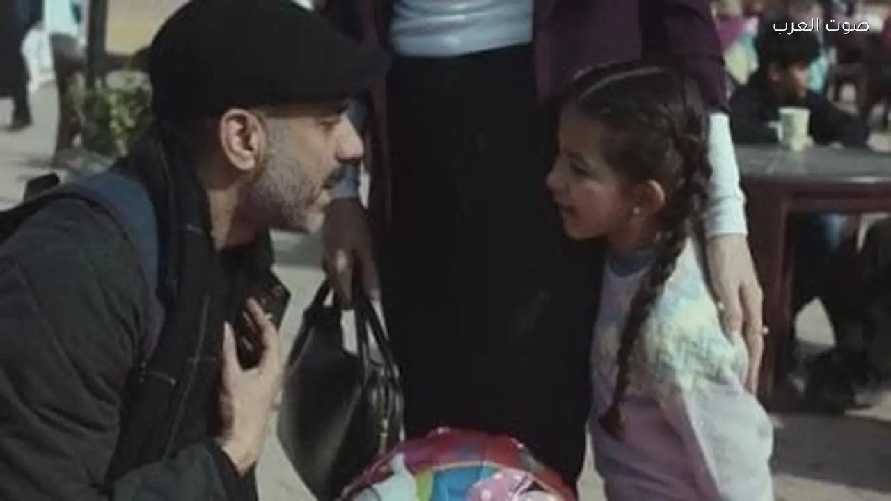 أستاذة تربية طفل تحذر من حرمان الابن من رؤية والده