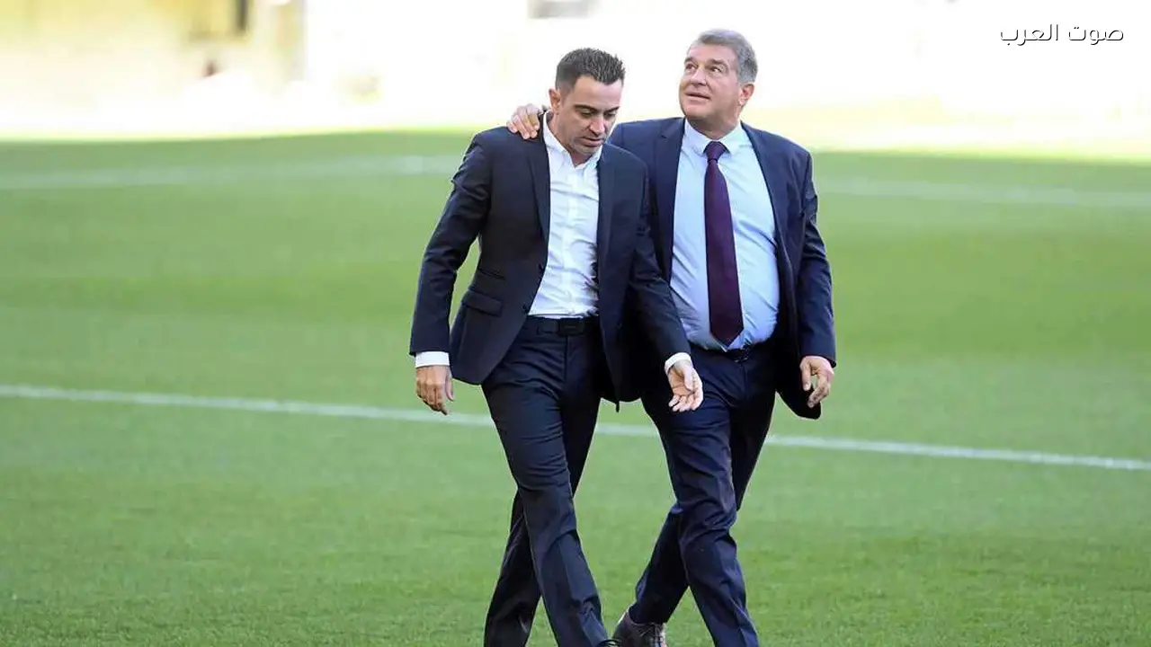 أليخاندرو إتشيفيريا ودوره في إقالة تشافي من برشلونة وأثره على النادي