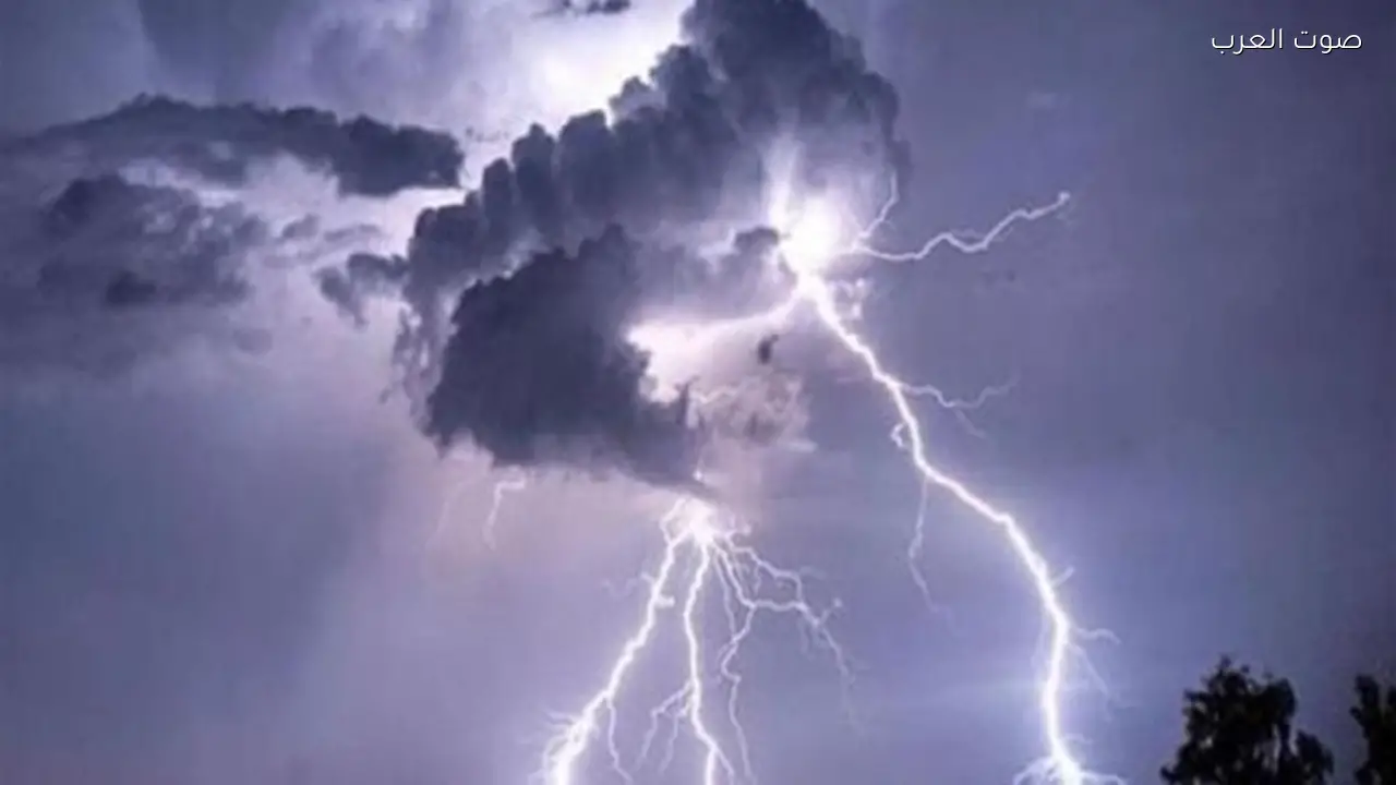 أمطار غزيرة ورياح شديدة تضرب القاهرة والجيزة مجددًا