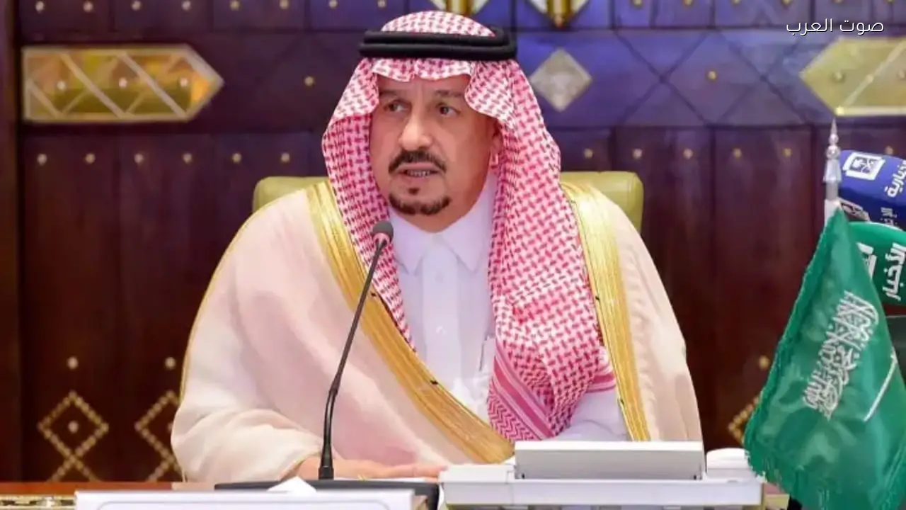 أمير الرياض ونائبه يراقبان جهود استضافة الخليجيين العالقين