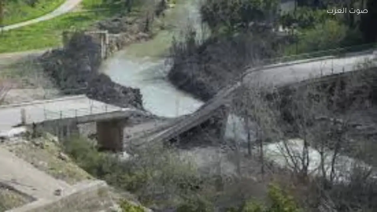 إسرائيل تدمر جسراً على نهر الليطاني في جنوب لبنان