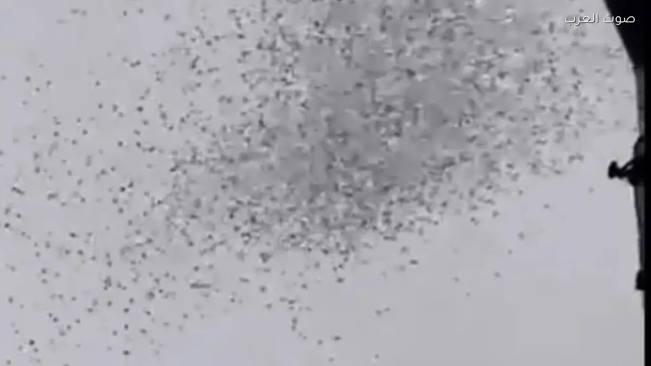 إسرائيل تنشر منشورات فوق بيروت تحث على مواجهة حزب الله والجيش اللبناني يحذر المواطنين