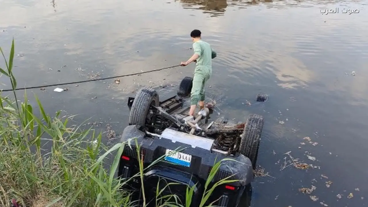 إصابة 4 أشخاص في حادث انقلاب سيارة بترعة المريوطية