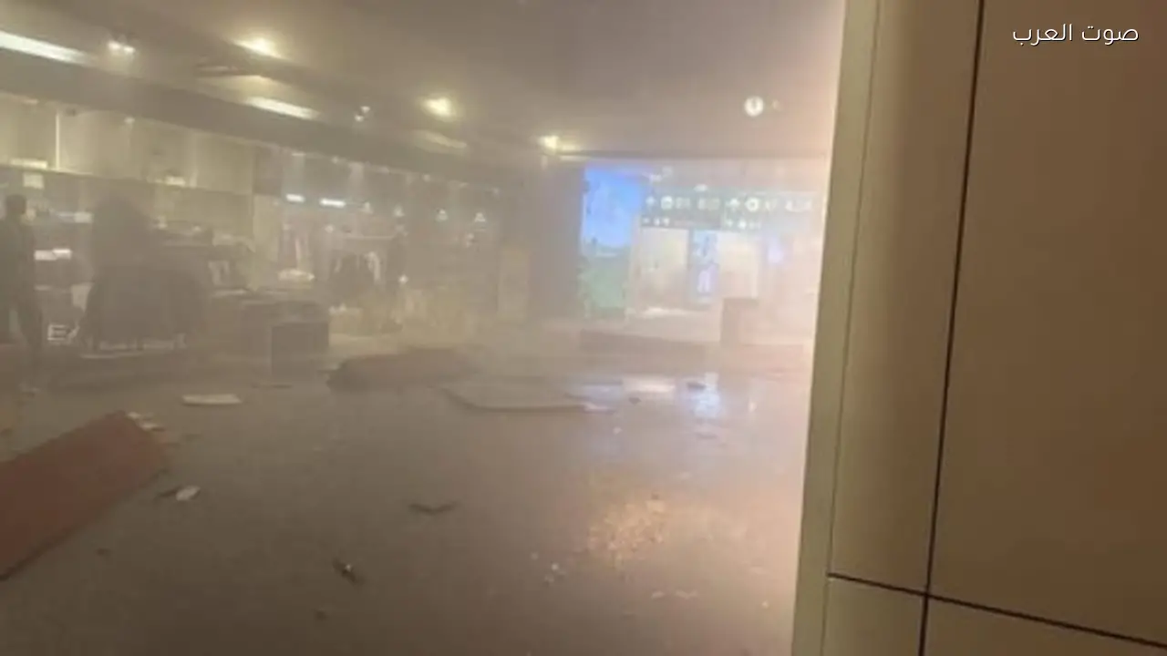 إصابة 4 موظفين في مطار دبي الدولي وفرق الطوارئ تتدخل