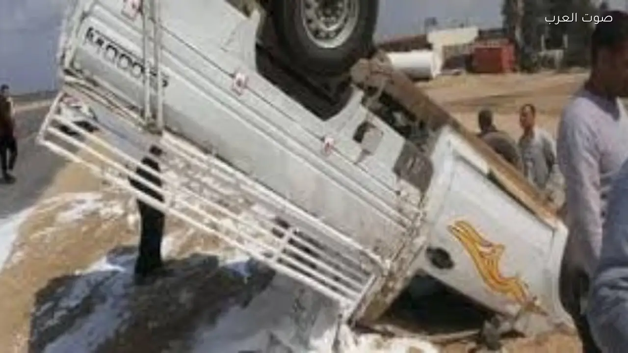 إصابة 9 في حادث انقلاب سيارة ربع نقل بقنا