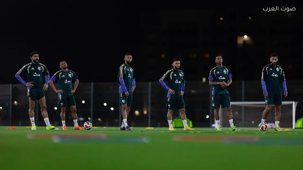 إصابة جديدة تثير القلق في صفوف الأخضر قبل مواجهة مصر