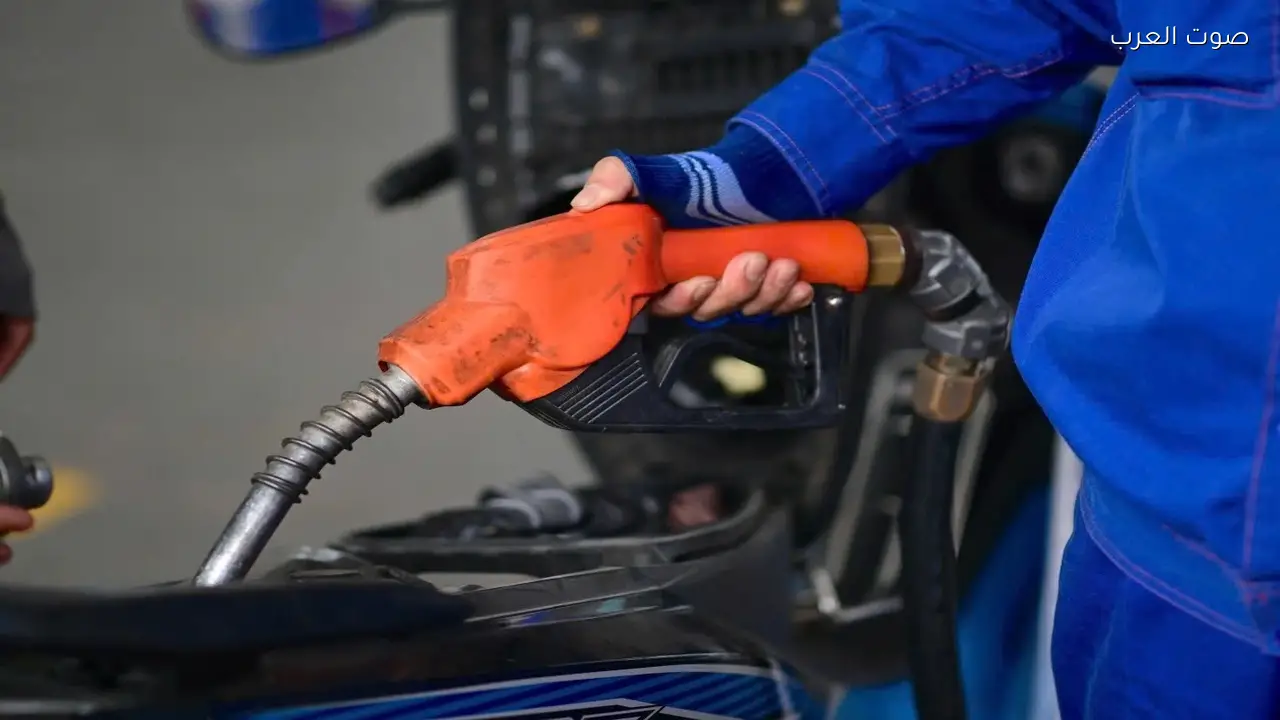 ارتفاع أسعار الوقود يصل بسعر بنزين RON 95 إلى 29000 دونغ