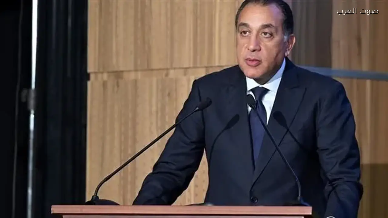 استدعاء رئيس الوزراء للبرلمان بعد زيادة أسعار البنزين