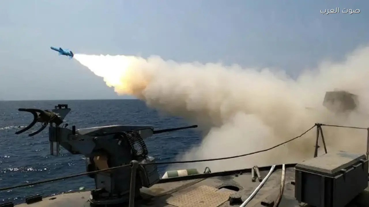 استهداف ناقلة نفط قبالة عمان وإصابة أربعة من طاقمها