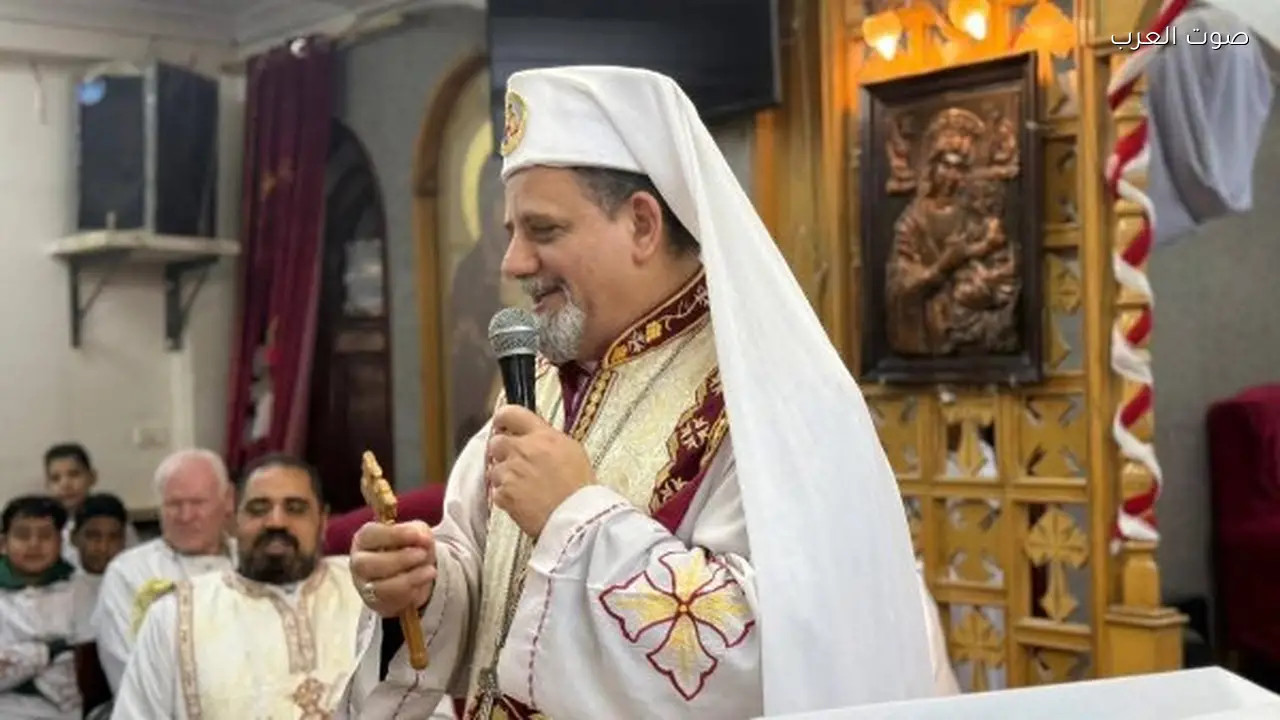 الأنبا بشارة يترأس قداس كنيسة أم الرحمة ويمنح درجات الإبصالتس للرعية