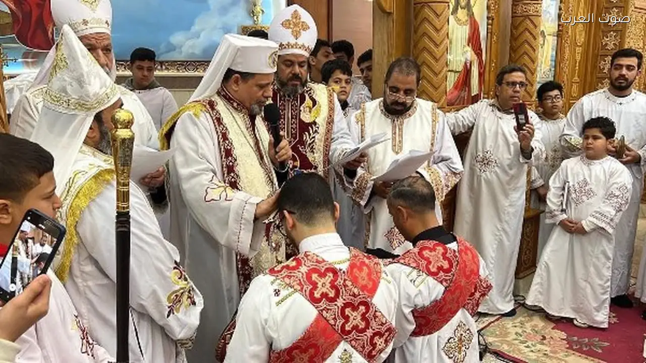 الأنبا بشارة يمنح الدرجة الإنجيلية لشماسين جدد