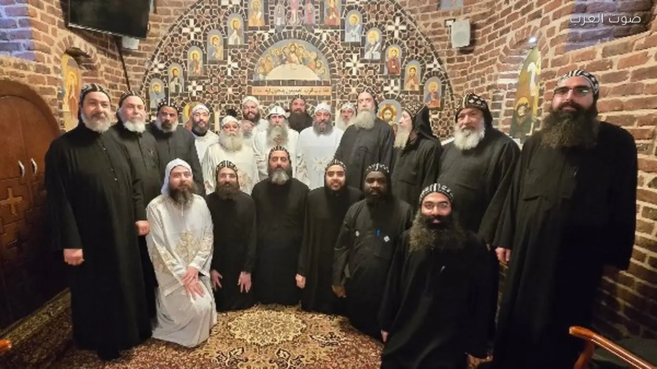 الأنبا بيجول يترأس قداس كنيسة البابا متاؤس الأول