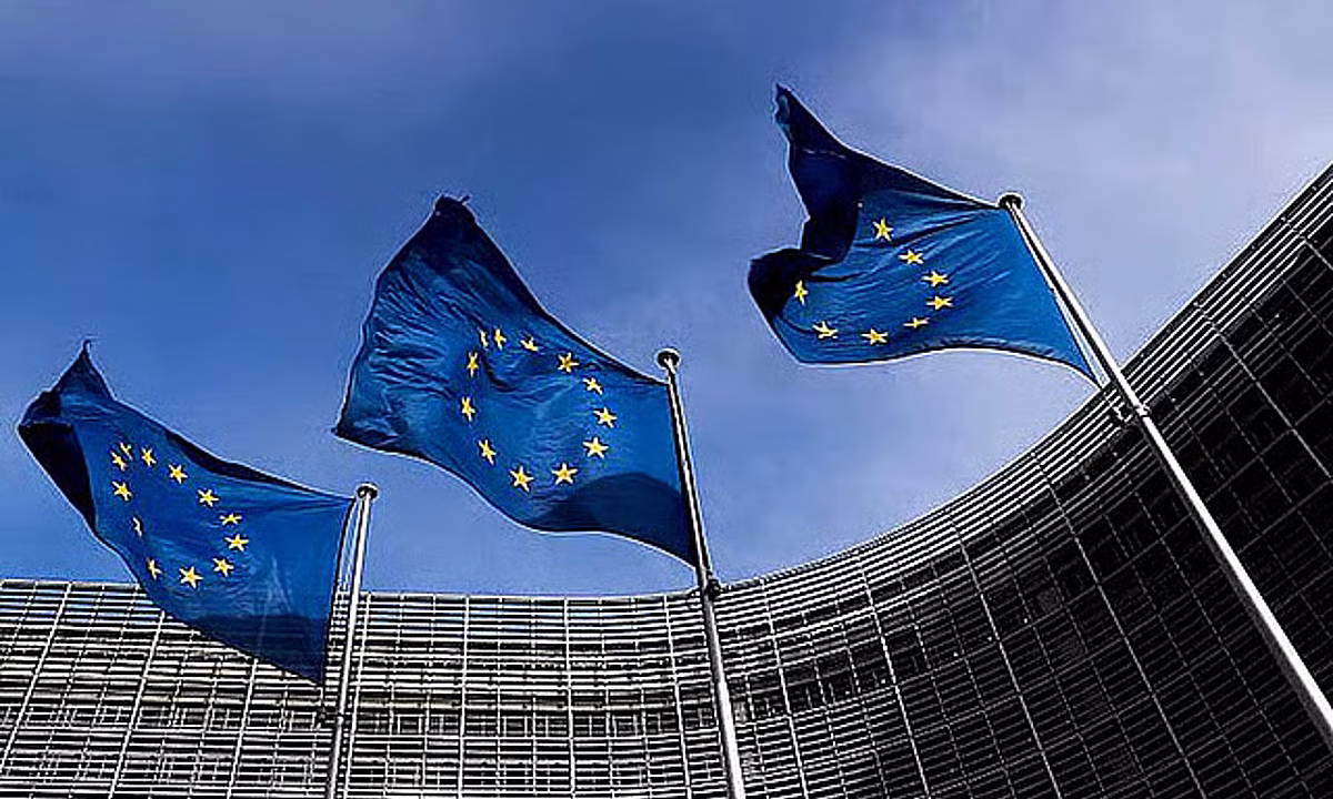 الاتحاد الأوروبي يدين الهجمات الإيرانية على دول المنطقة