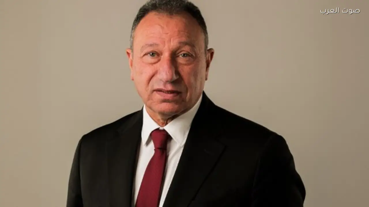 الخطيب يتنحى عن الإشراف على كرة الأهلي رسمياً
