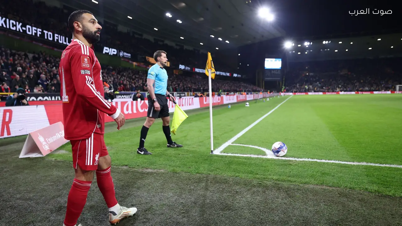 الخليفة المختار يثير قلق جماهير ليفربول بشأن مستقبل محمد صلاح في الفريق