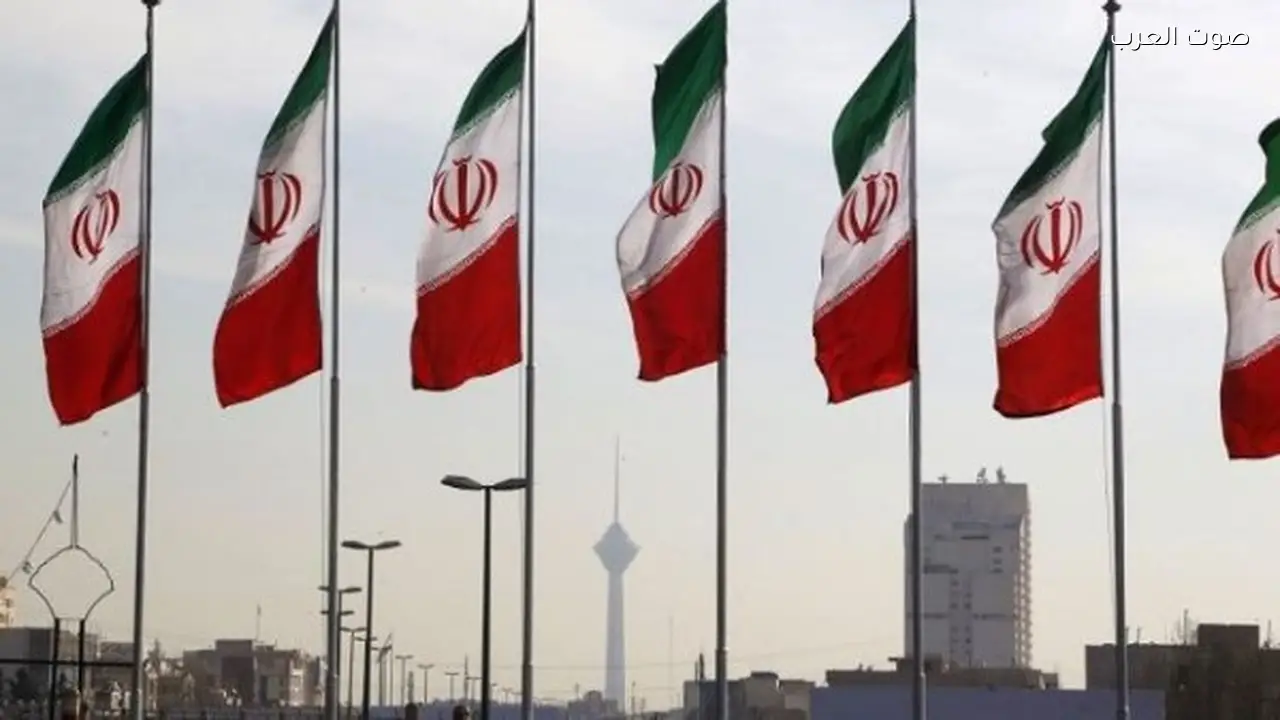 الرئيس الإيراني يعين قائد الحرس الثوري وزيراً للدفاع