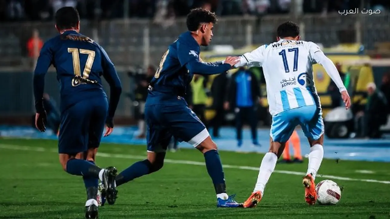 الزمالك يتصدر الدوري بعد فوزه في القمة المثيرة