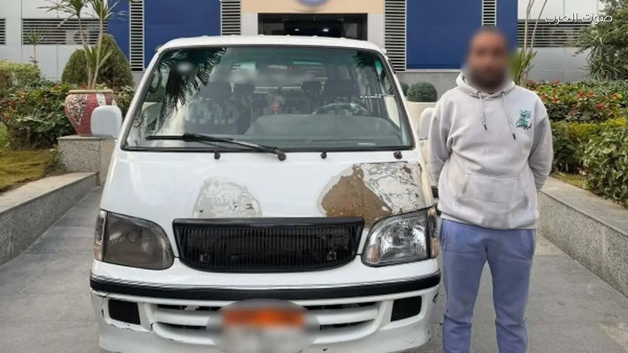 القبض على سائق ميكروباص تعدى على مواطن في القاهرة