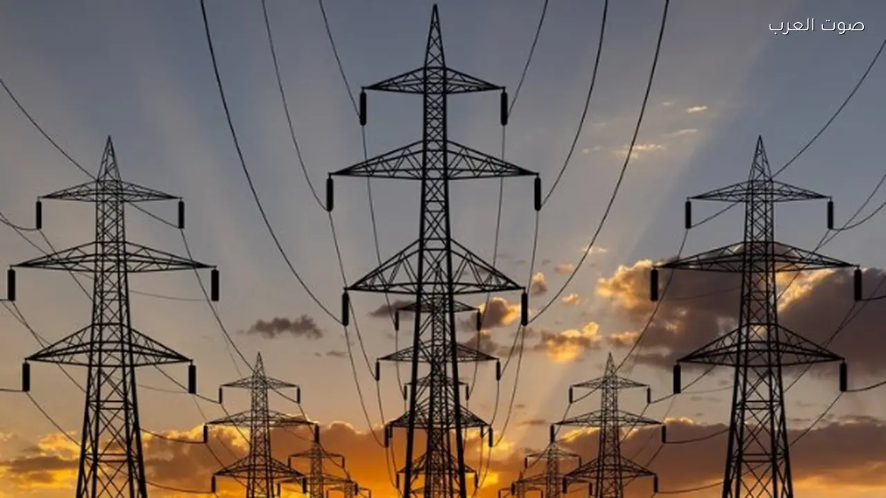 الكويت: خروج 7 خطوط كهرباء عن الخدمة بعد سقوط شظايا