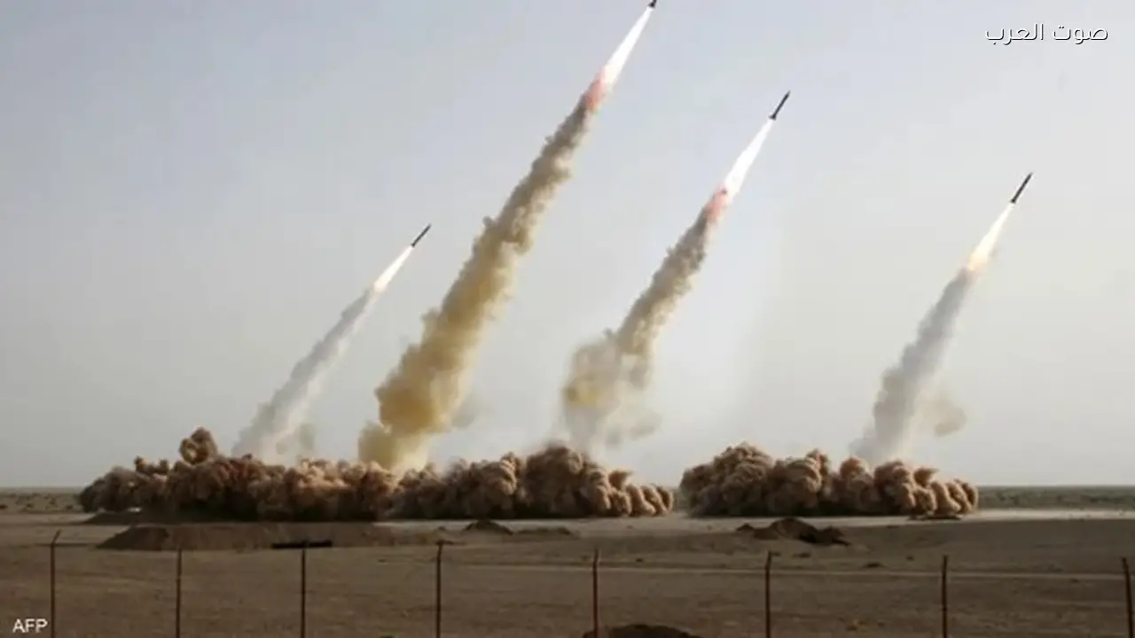 انفجارات قوية وصفارات إنذار في عدة مناطق بإسرائيل