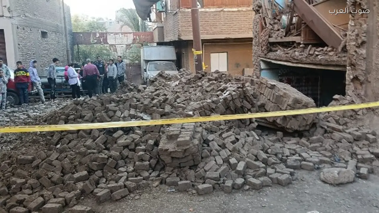 انهيار جزئي لمنزل قديم في أسيوط دون إصابات