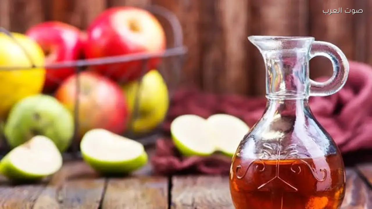 تحذير طبي من تناول عصير التفاح وأسباب ذلك