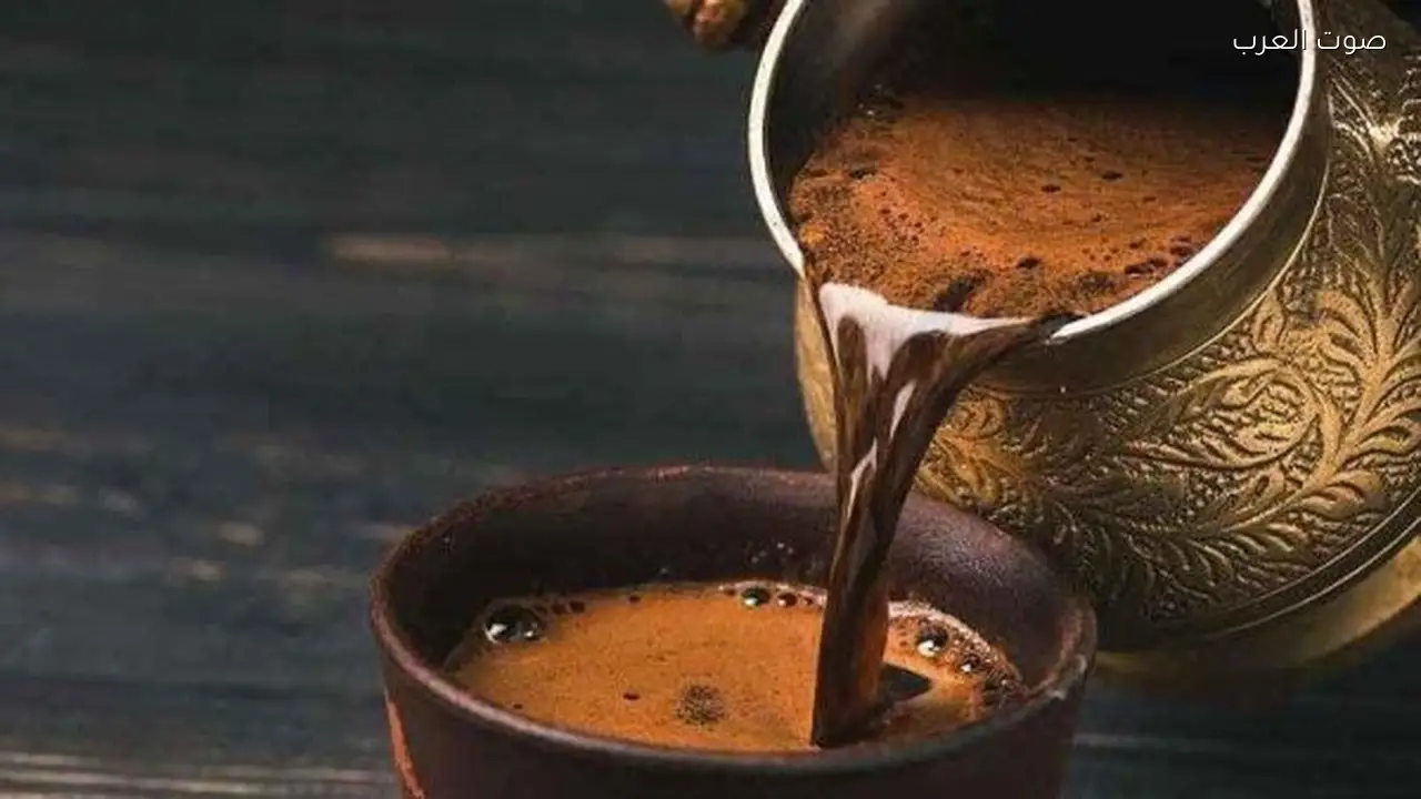 تحذير لعشاق القهوة: تجنب تناولها في هذا التوقيت