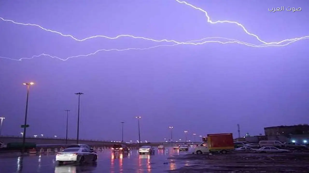 تحذير من مراكز الأرصاد الخليجية من تطبيقات غير مرخصة لتوقعات الطقس