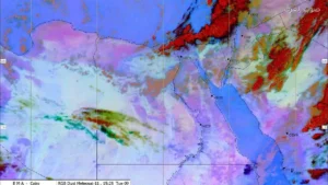 تحذيرات الأرصاد من تقلبات جوية تشمل شبورة وأمطار غداً 1