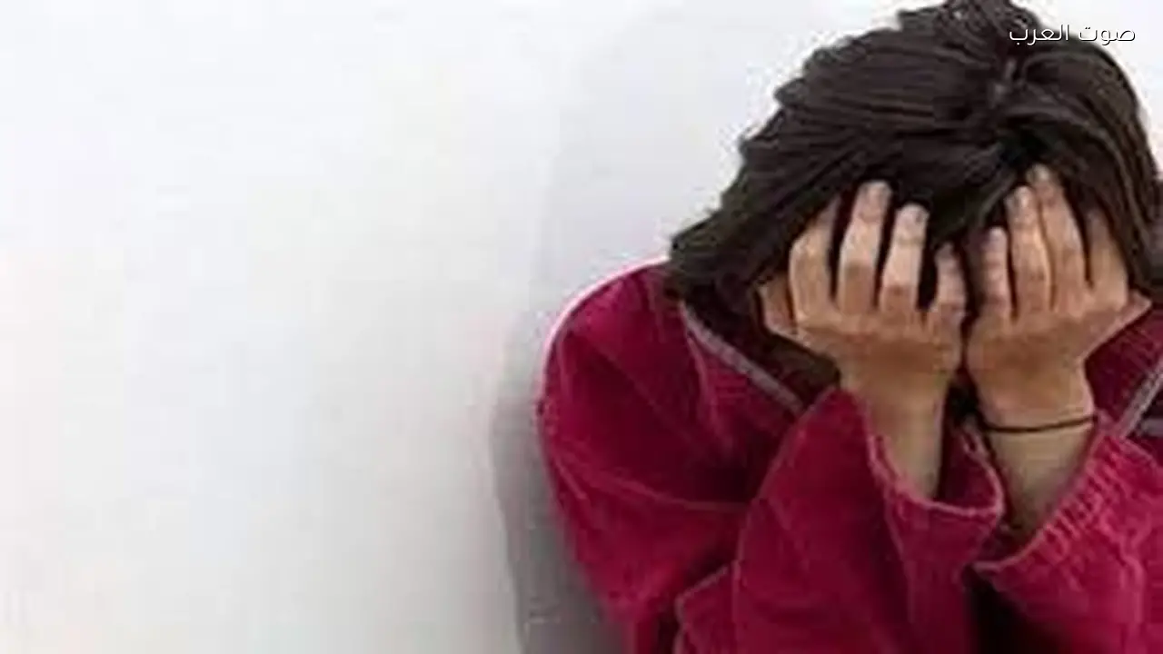 تحرش طبيب بطالبة واستدراجها بكلمات غير لائقة