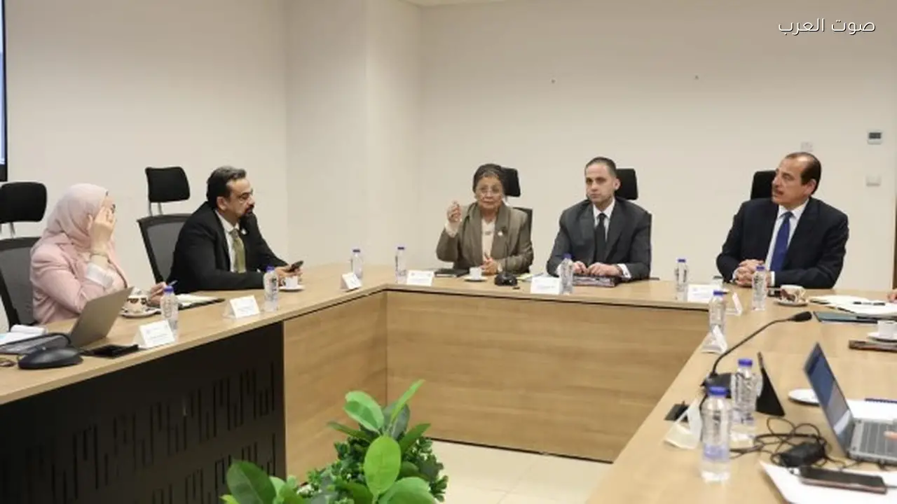 تطوير مؤشرات تقييم أداء مديري الشؤون الصحية في مصر