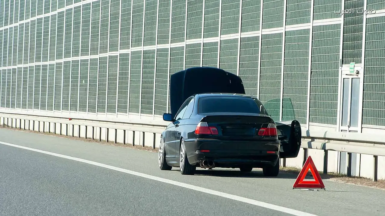 تعليمات المرور عند تعطل المركبة أثناء القيادة