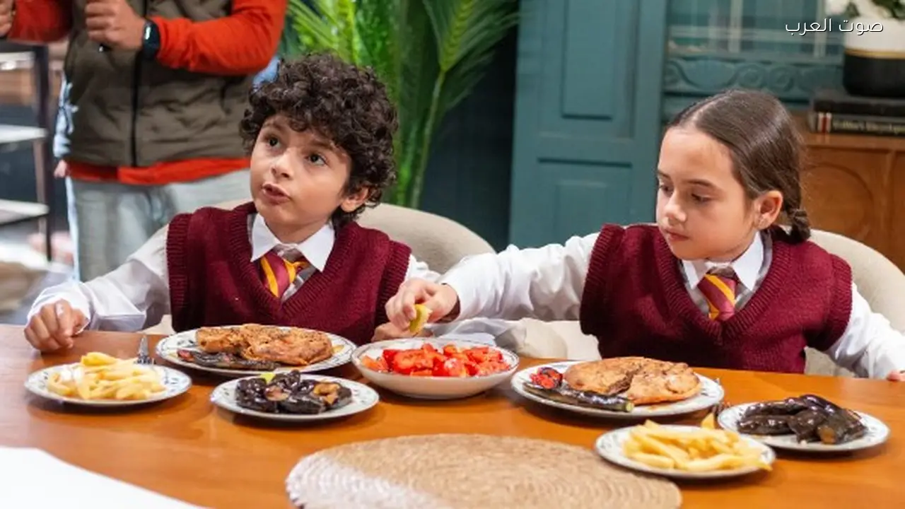 جان رامز وأحمد داود يكشفان كواليس “بابا وماما جيران”