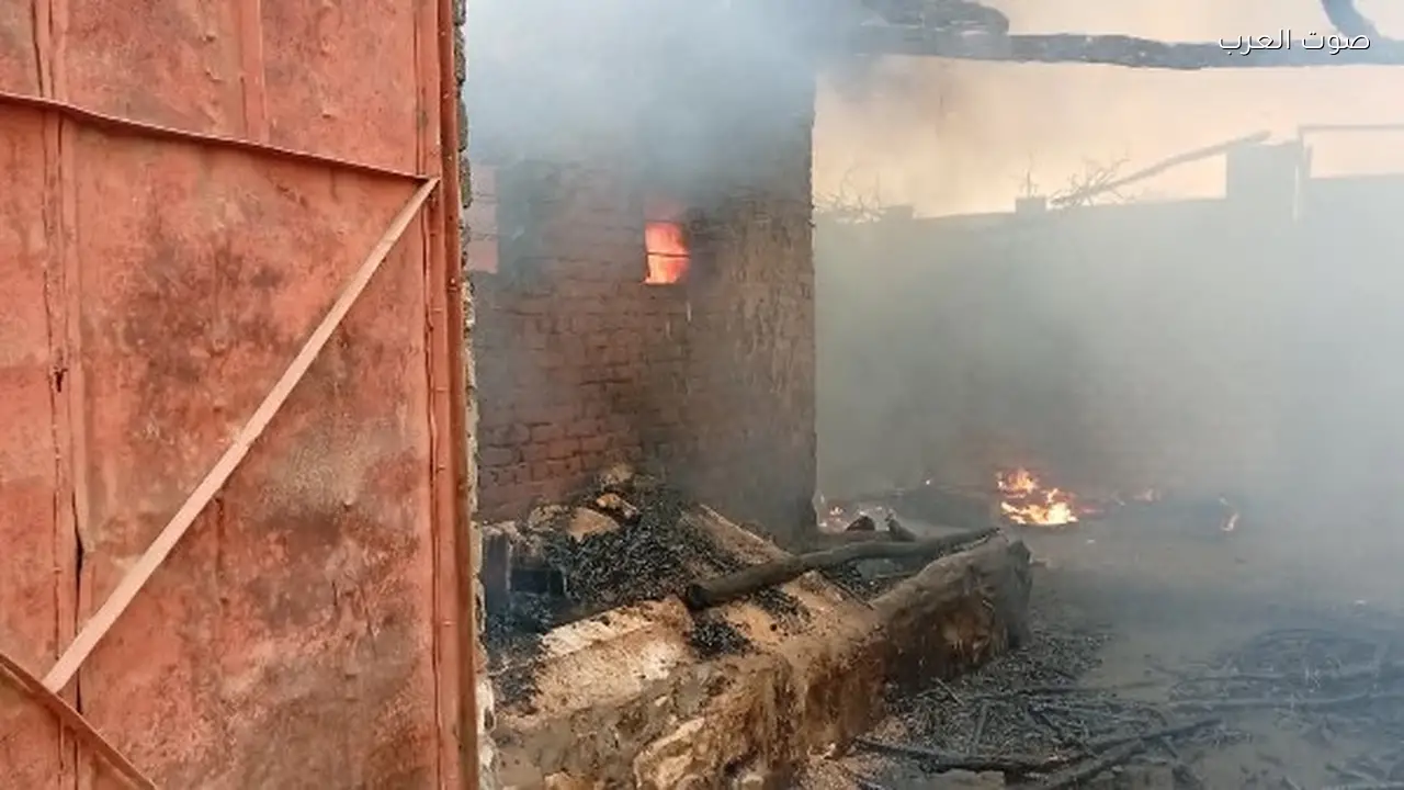 حريق كبير في أرض بالقطا بالجيزة مع صور